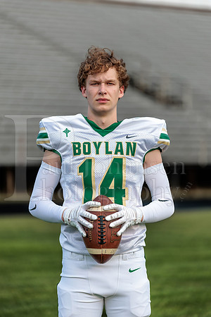 Boylan Varsity Senior Banner Shoot 8-4-2026-0268