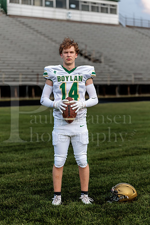 Boylan Varsity Senior Banner Shoot 8-4-2026-0270