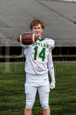 Boylan Varsity Senior Banner Shoot 8-4-2026-0274