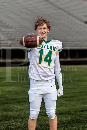 Boylan Varsity Senior Banner Shoot 8-4-2026-0275