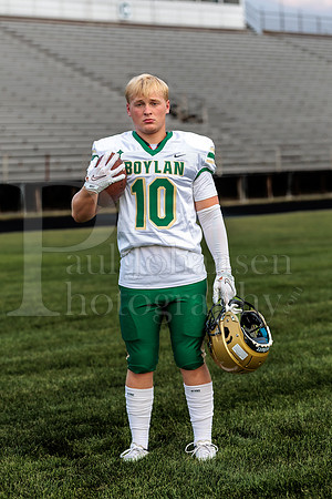 Boylan Varsity Senior Banner Shoot 8-4-2026-0284