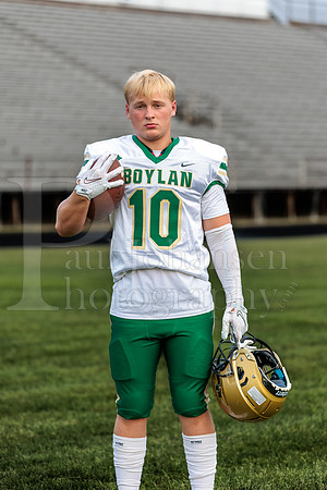 Boylan Varsity Senior Banner Shoot 8-4-2026-0286
