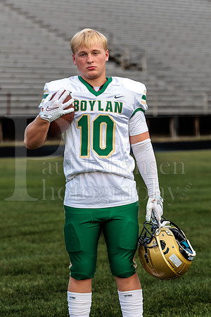 Boylan Varsity Senior Banner Shoot 8-4-2026-0290