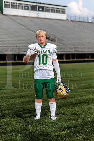 Boylan Varsity Senior Banner Shoot 8-4-2026-0289