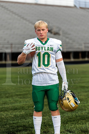 Boylan Varsity Senior Banner Shoot 8-4-2026-0292