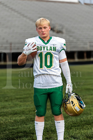 Boylan Varsity Senior Banner Shoot 8-4-2026-0295