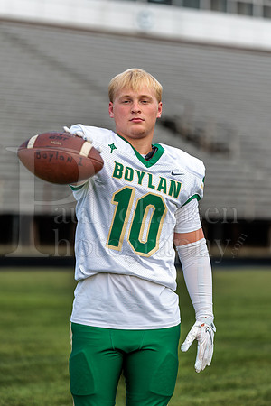 Boylan Varsity Senior Banner Shoot 8-4-2026-0328