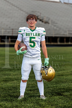 Boylan Varsity Senior Banner Shoot 8-4-2026-0344