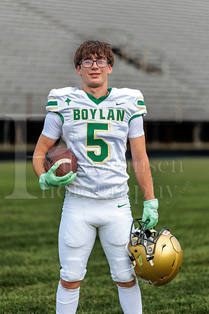 Boylan Varsity Senior Banner Shoot 8-4-2026-0346