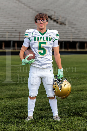 Boylan Varsity Senior Banner Shoot 8-4-2026-0349