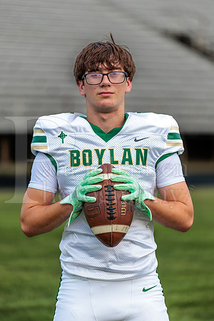 Boylan Varsity Senior Banner Shoot 8-4-2026-0358