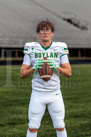 Boylan Varsity Senior Banner Shoot 8-4-2026-0360