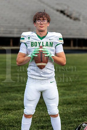 Boylan Varsity Senior Banner Shoot 8-4-2026-0362