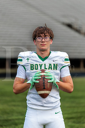 Boylan Varsity Senior Banner Shoot 8-4-2026-0359