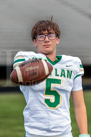 Boylan Varsity Senior Banner Shoot 8-4-2026-0369