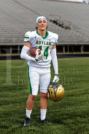 Boylan Varsity Senior Banner Shoot 8-4-2026-0381
