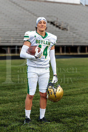 Boylan Varsity Senior Banner Shoot 8-4-2026-0386