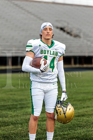 Boylan Varsity Senior Banner Shoot 8-4-2026-0384