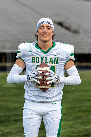 Boylan Varsity Senior Banner Shoot 8-4-2026-0397