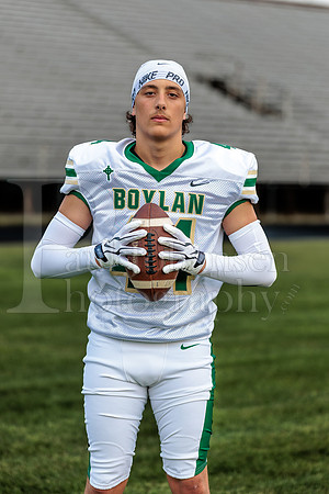 Boylan Varsity Senior Banner Shoot 8-4-2026-0405