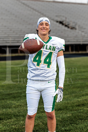 Boylan Varsity Senior Banner Shoot 8-4-2026-0412