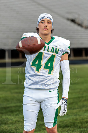 Boylan Varsity Senior Banner Shoot 8-4-2026-0415