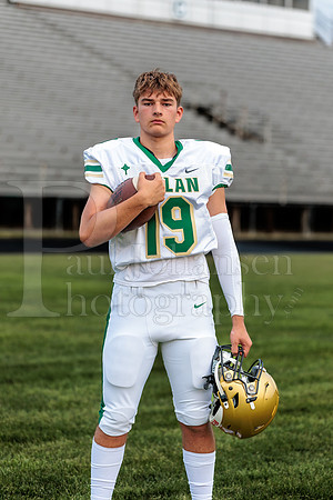 Boylan Varsity Senior Banner Shoot 8-4-2026-0422