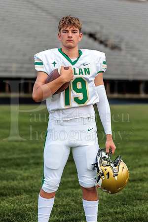 Boylan Varsity Senior Banner Shoot 8-4-2026-0424