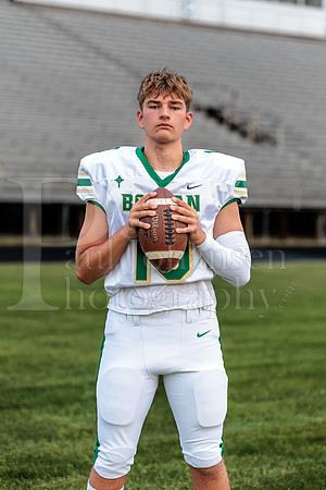 Boylan Varsity Senior Banner Shoot 8-4-2026-0443