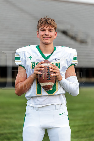 Boylan Varsity Senior Banner Shoot 8-4-2026-0450