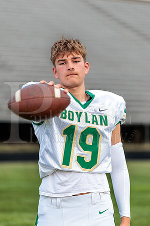 Boylan Varsity Senior Banner Shoot 8-4-2026-0454