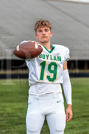Boylan Varsity Senior Banner Shoot 8-4-2026-0457