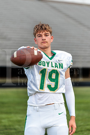 Boylan Varsity Senior Banner Shoot 8-4-2026-0456