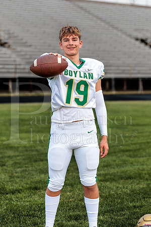 Boylan Varsity Senior Banner Shoot 8-4-2026-0461