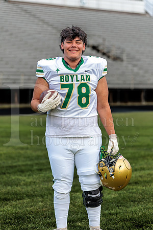 Boylan Varsity Senior Banner Shoot 8-4-2026-0468