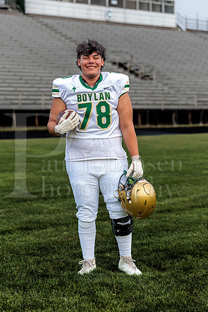 Boylan Varsity Senior Banner Shoot 8-4-2026-0472