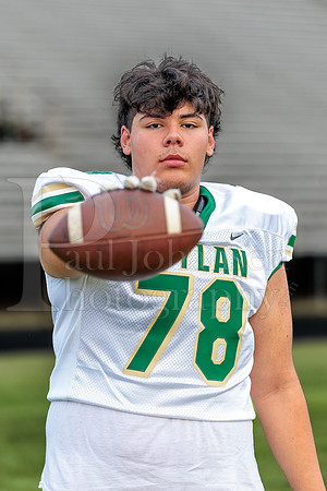 Boylan Varsity Senior Banner Shoot 8-4-2026-0502