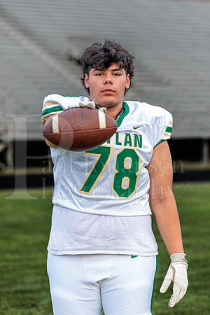 Boylan Varsity Senior Banner Shoot 8-4-2026-0505