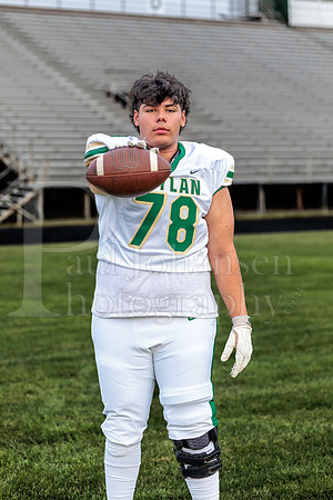 Boylan Varsity Senior Banner Shoot 8-4-2026-0507
