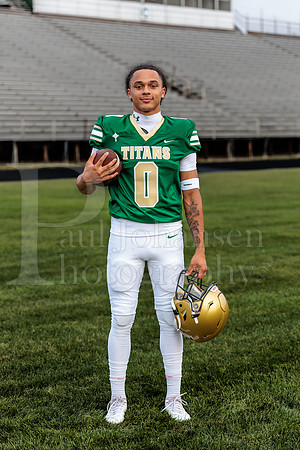 Boylan Varsity Senior Banner Shoot 8-4-2026-0514