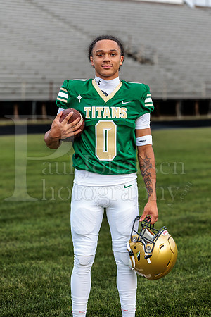Boylan Varsity Senior Banner Shoot 8-4-2026-0515