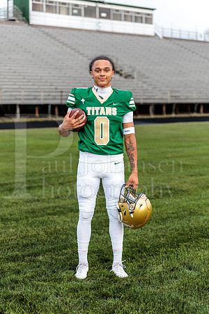 Boylan Varsity Senior Banner Shoot 8-4-2026-0517