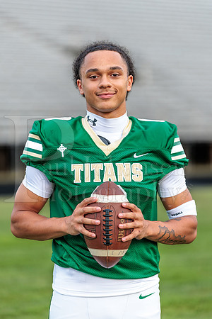 Boylan Varsity Senior Banner Shoot 8-4-2026-0529