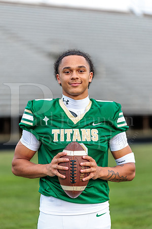Boylan Varsity Senior Banner Shoot 8-4-2026-0531