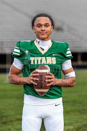 Boylan Varsity Senior Banner Shoot 8-4-2026-0535