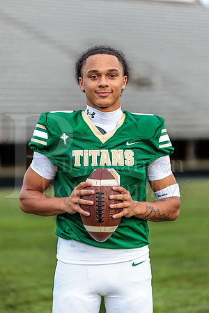Boylan Varsity Senior Banner Shoot 8-4-2026-0537