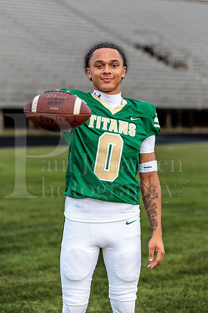 Boylan Varsity Senior Banner Shoot 8-4-2026-0540