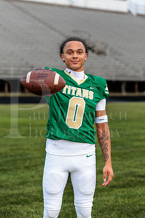 Boylan Varsity Senior Banner Shoot 8-4-2026-0541