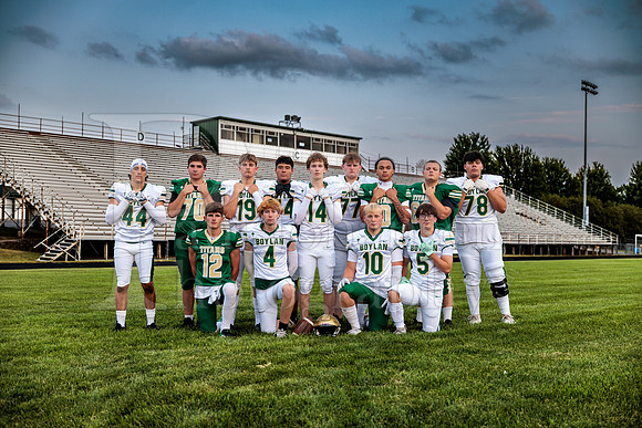 Boylan Varsity Senior Banner Shoot 8-4-2026-0558