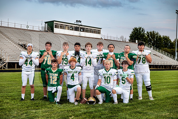 Boylan Varsity Senior Banner Shoot 8-4-2026-0561